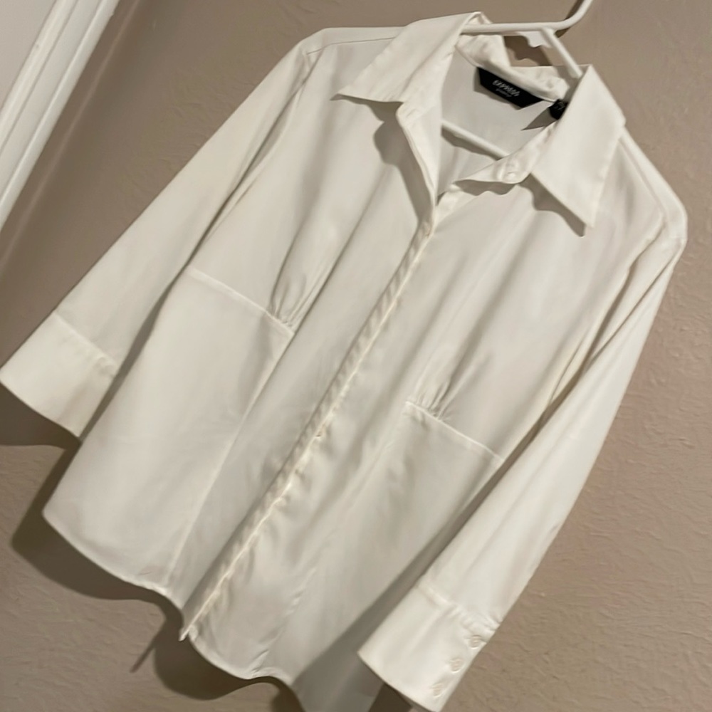 Express Stretch White Fitted Blouse - Jr. 13/14